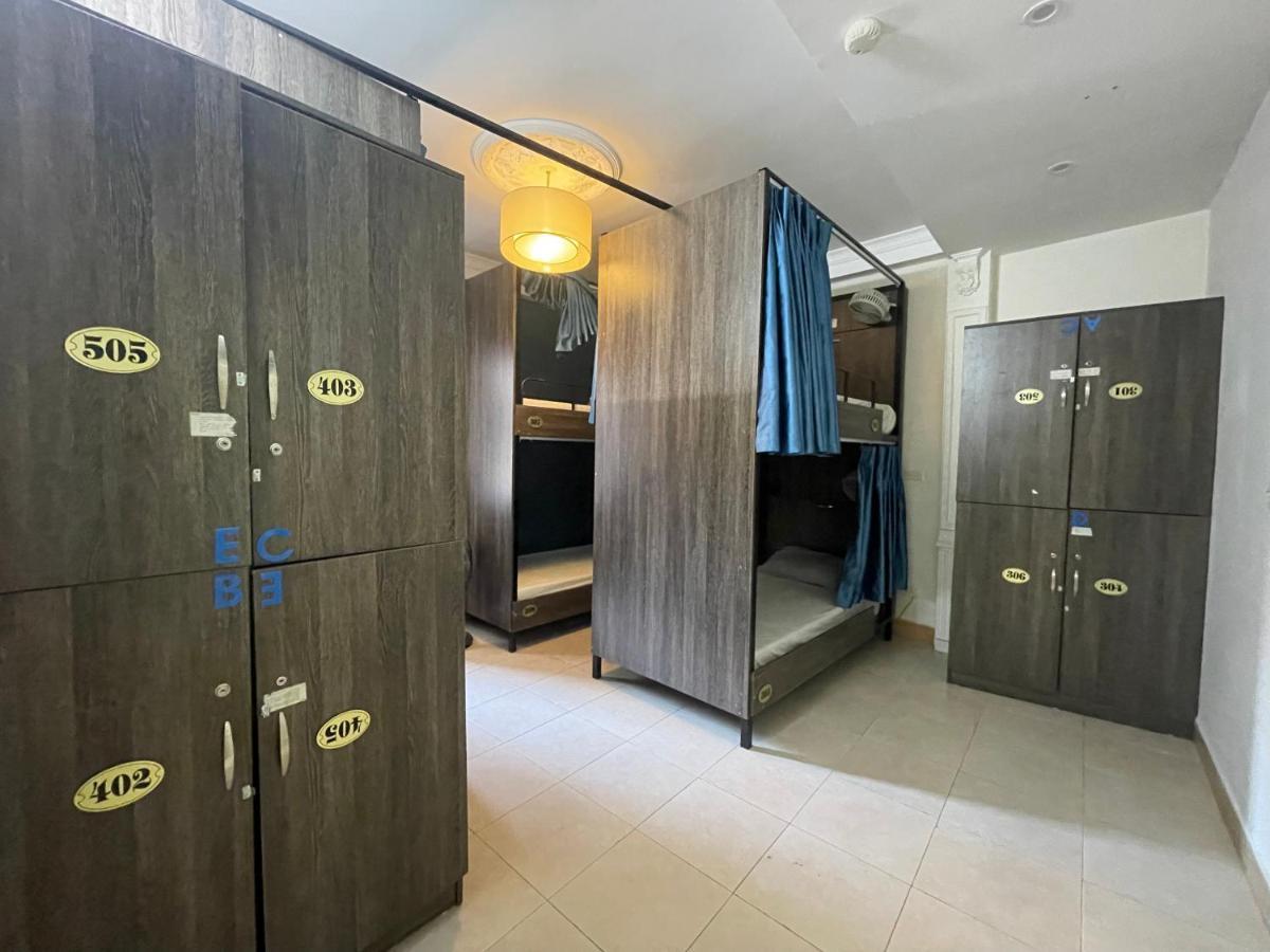 Auberge de jeunesse Sword *